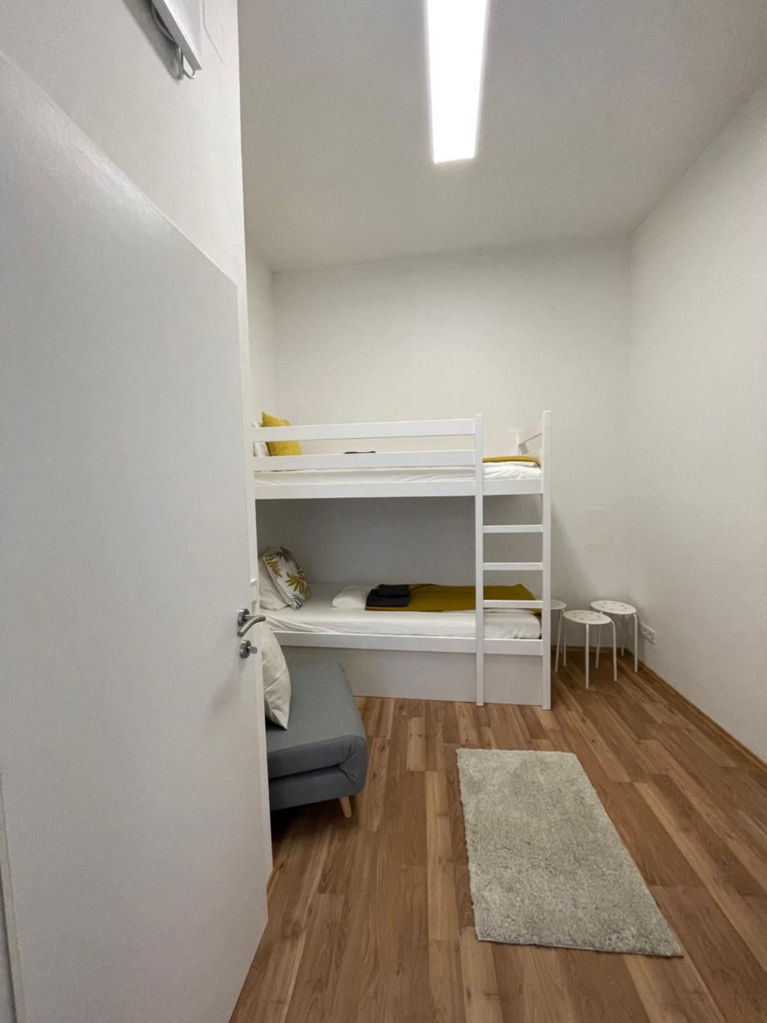 Central Appartment Wenen Buitenkant foto